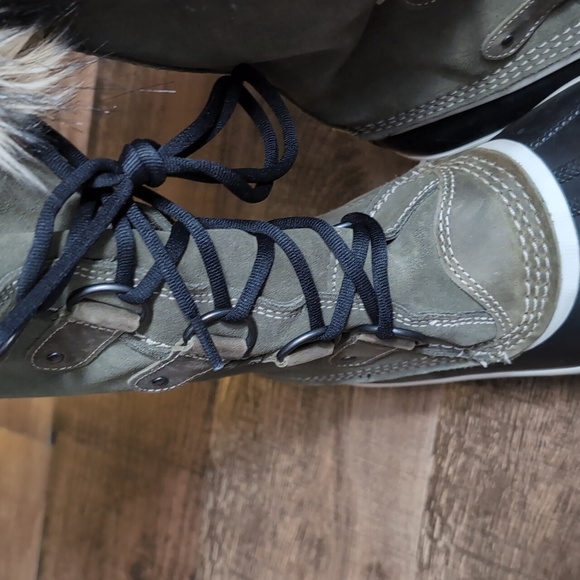 Sorel Joan of Arctic Waterproof Leather Boots Size 8.0 In Olive Green & Black - Picture 7 of 13